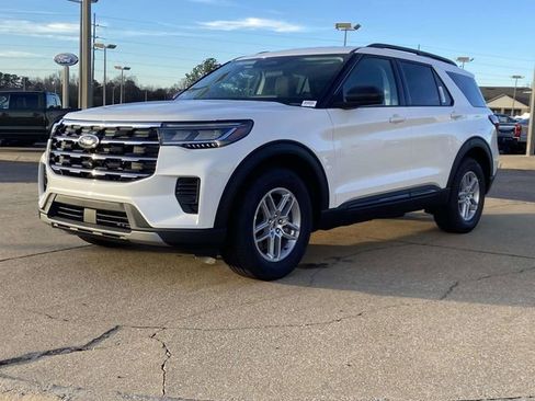 New 2026 Ford Explorer Active image 5