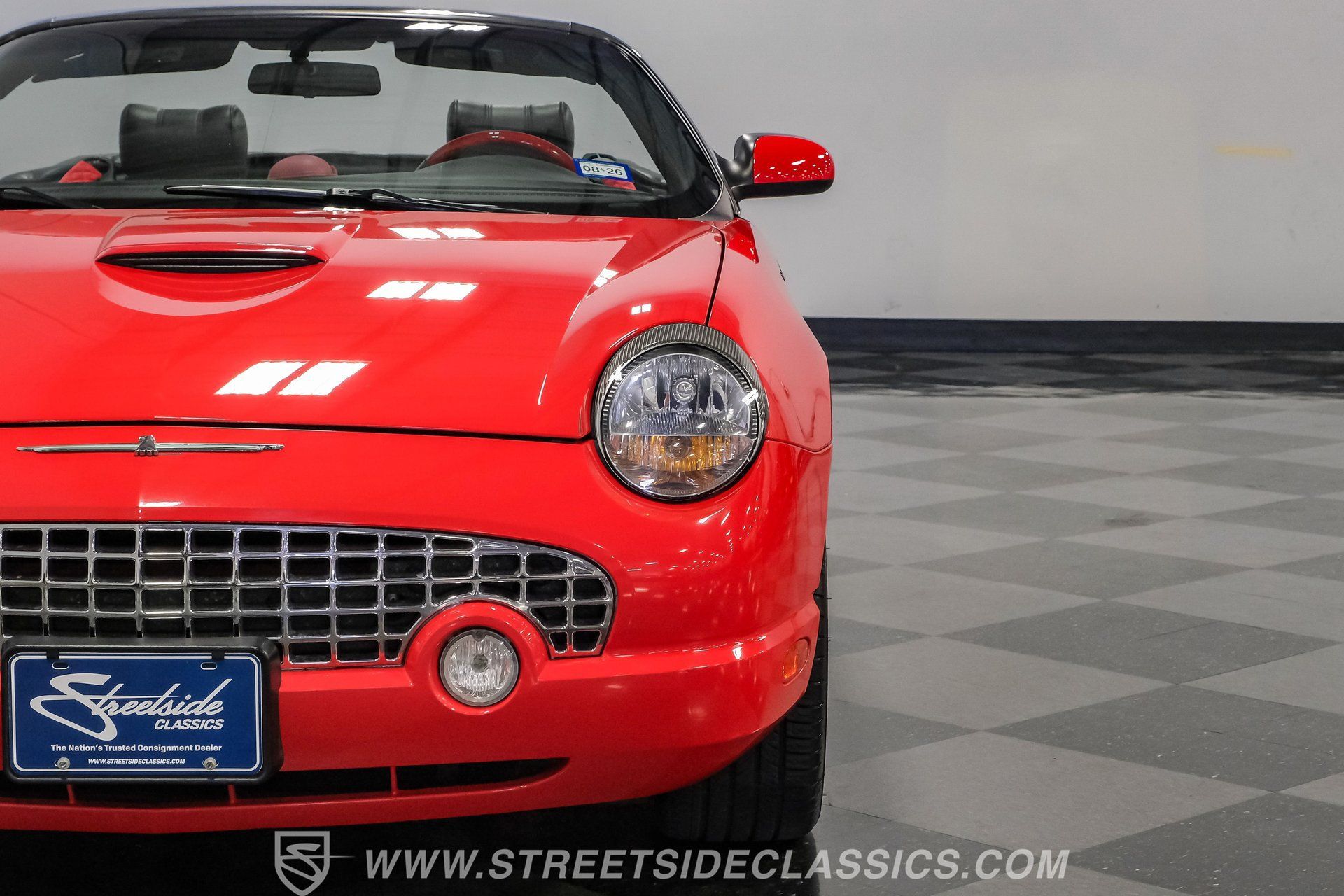 Used 2004 Ford Thunderbird RWD image 24