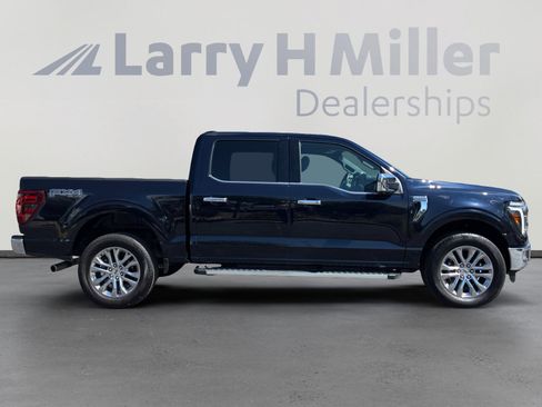 Used 2024 Ford F150 Lariat w/ FX4 Off-Road Package AWD/4WD image 6