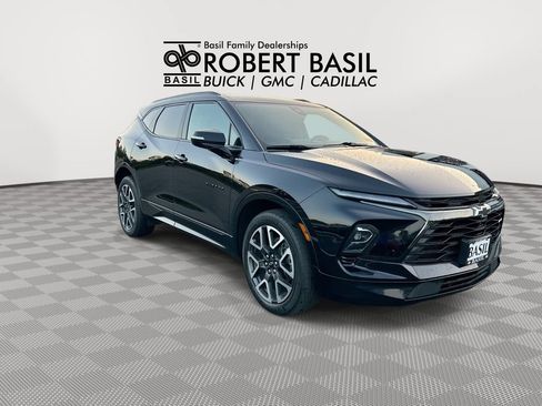 Used 2023 Chevrolet Blazer RS w/ Driver Confidence II Package AWD/4WD image 2