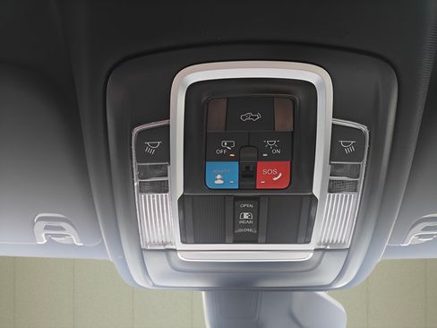 Used 2025 RAM 1500 Big Horn AWD/4WD image 29