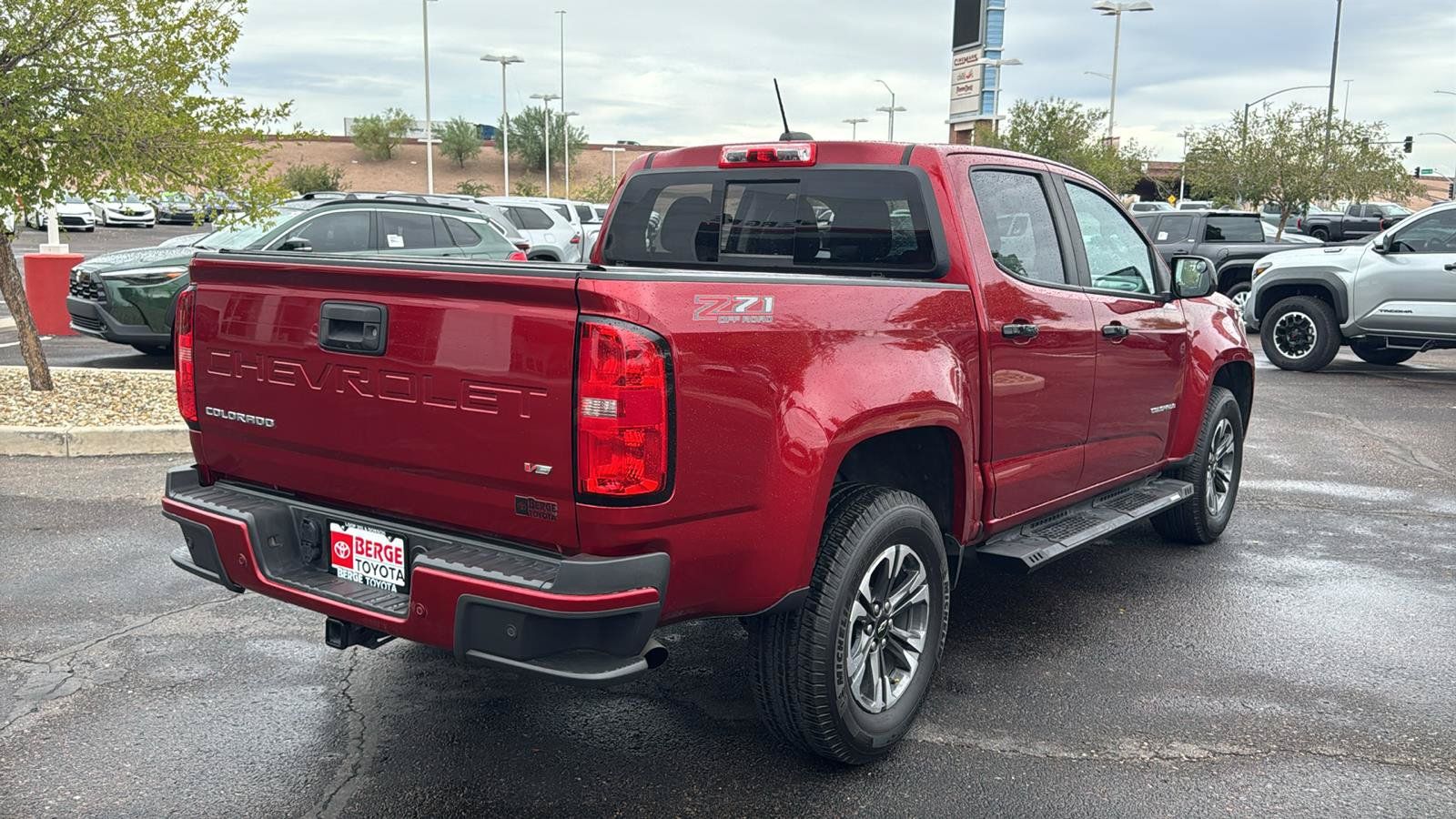 Used 2021 Chevrolet Colorado Z71 AWD/4WD image 9
