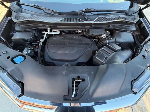 Used 2021 Honda Pilot Touring image 8