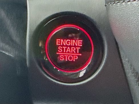 Used 2024 Honda HR-V LX image 18