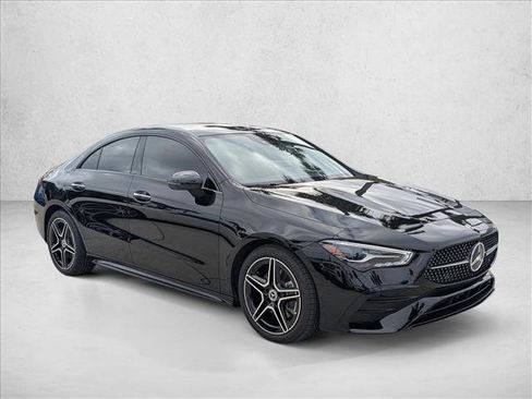 Used 2025 Mercedes-Benz CLA 250 image 3