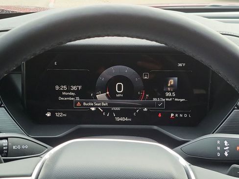 Used 2024 GMC Acadia Elevation w/ Luxury Package image 13