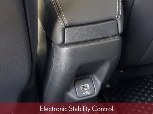 Used 2023 Jeep Renegade Limited AWD/4WD image 36