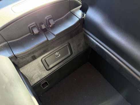 Used 2024 Mercedes-Benz E 350 4MATIC Sedan image 30