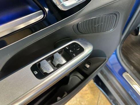 Used 2025 Mercedes-Benz GLC 43 AMG 4MATIC image 13