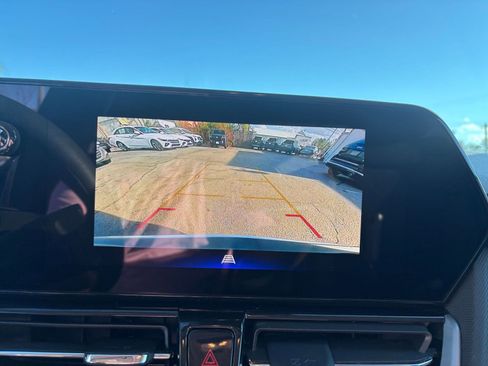 Used 2025 Chevrolet TrailBlazer LT image 17