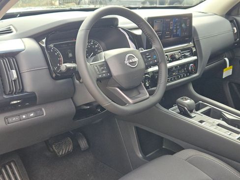 New 2026 Nissan Pathfinder SV FWD image 10