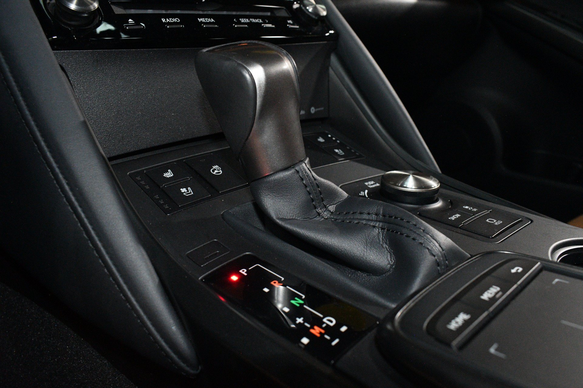 Used 2023 Lexus IS 300 w/ Premium Package RWD image 37