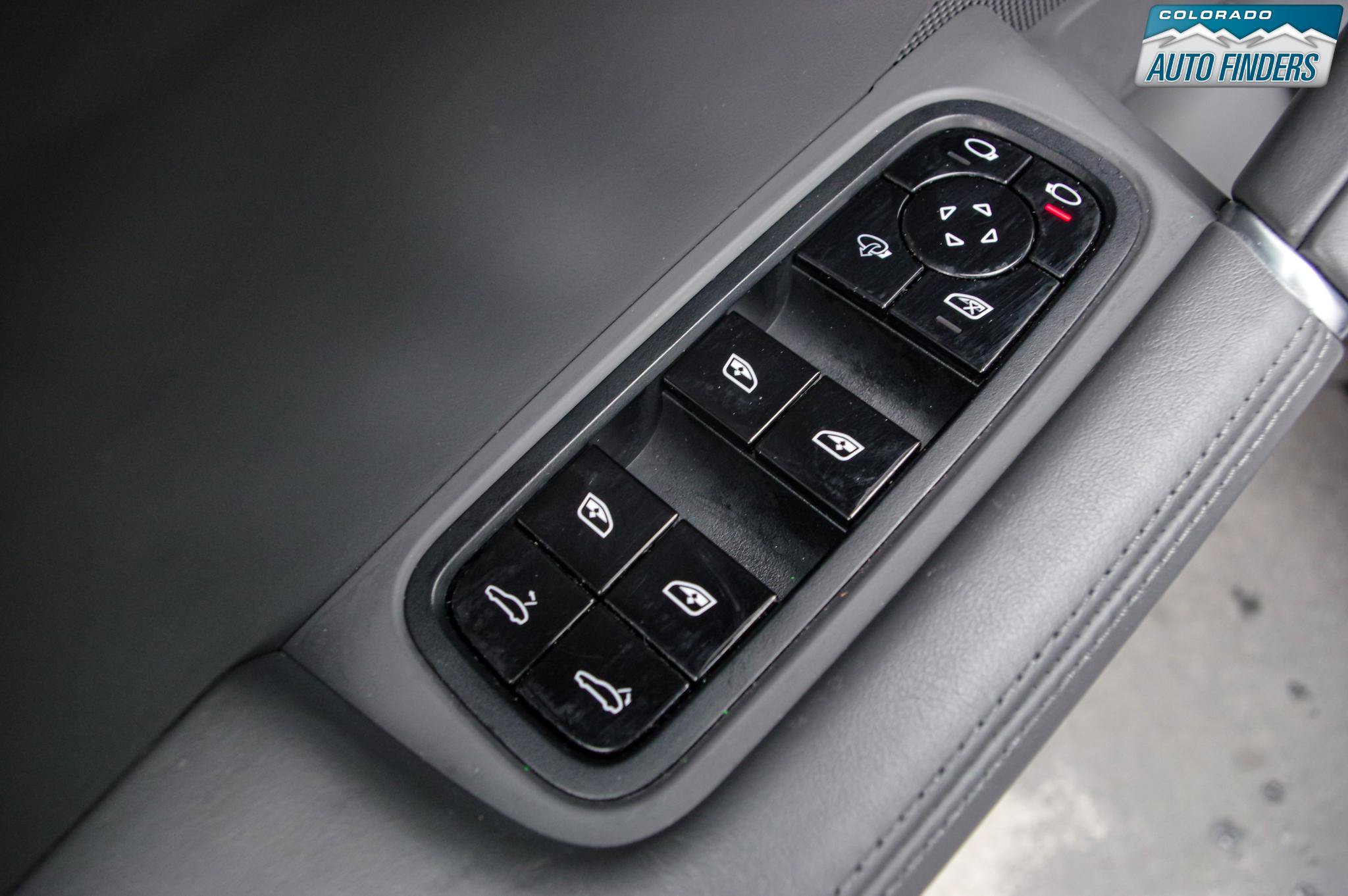 Used 2020 Porsche Cayenne AWD/4WD image 11