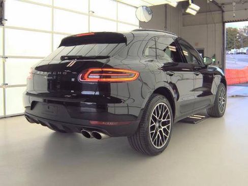 Used 2018 Porsche Macan S w/ Premium Package Plus AWD/4WD image 4