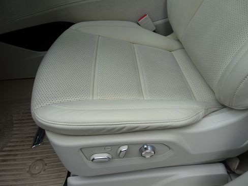 Used 2023 Cadillac Escalade Sport Platinum image 14