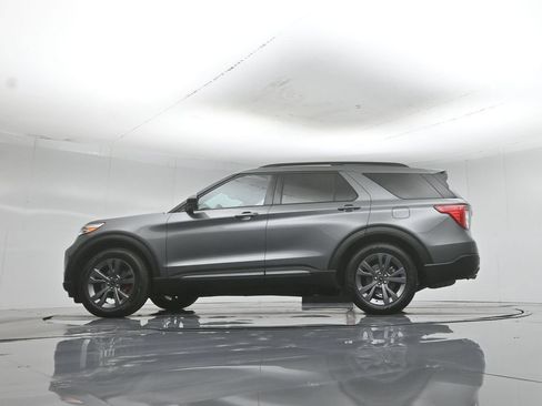 Certified 2023 Ford Explorer XLT w/ Equipment Group 202A RWD image 58