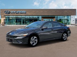 New 2026 Hyundai Elantra Limited FWD video 2