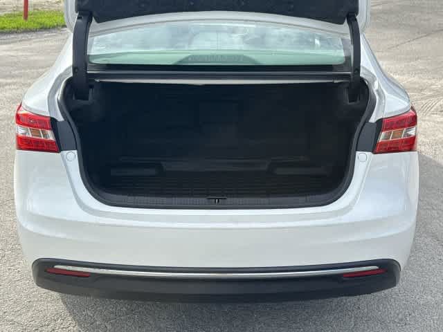 Used 2013 Toyota Avalon XLE Touring FWD image 30