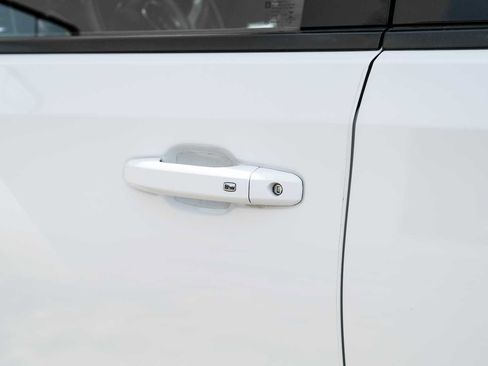 Used 2023 GMC Sierra 1500 Elevation image 44