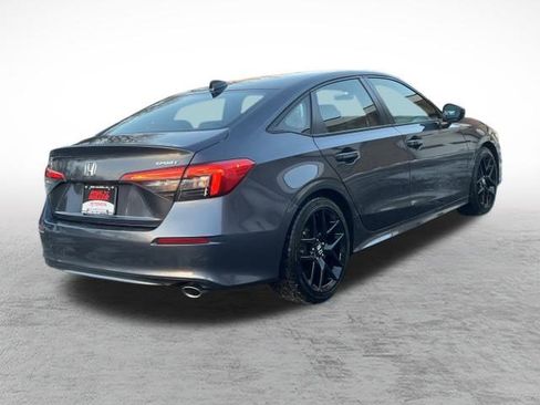 Used 2023 Honda Civic Sport image 8