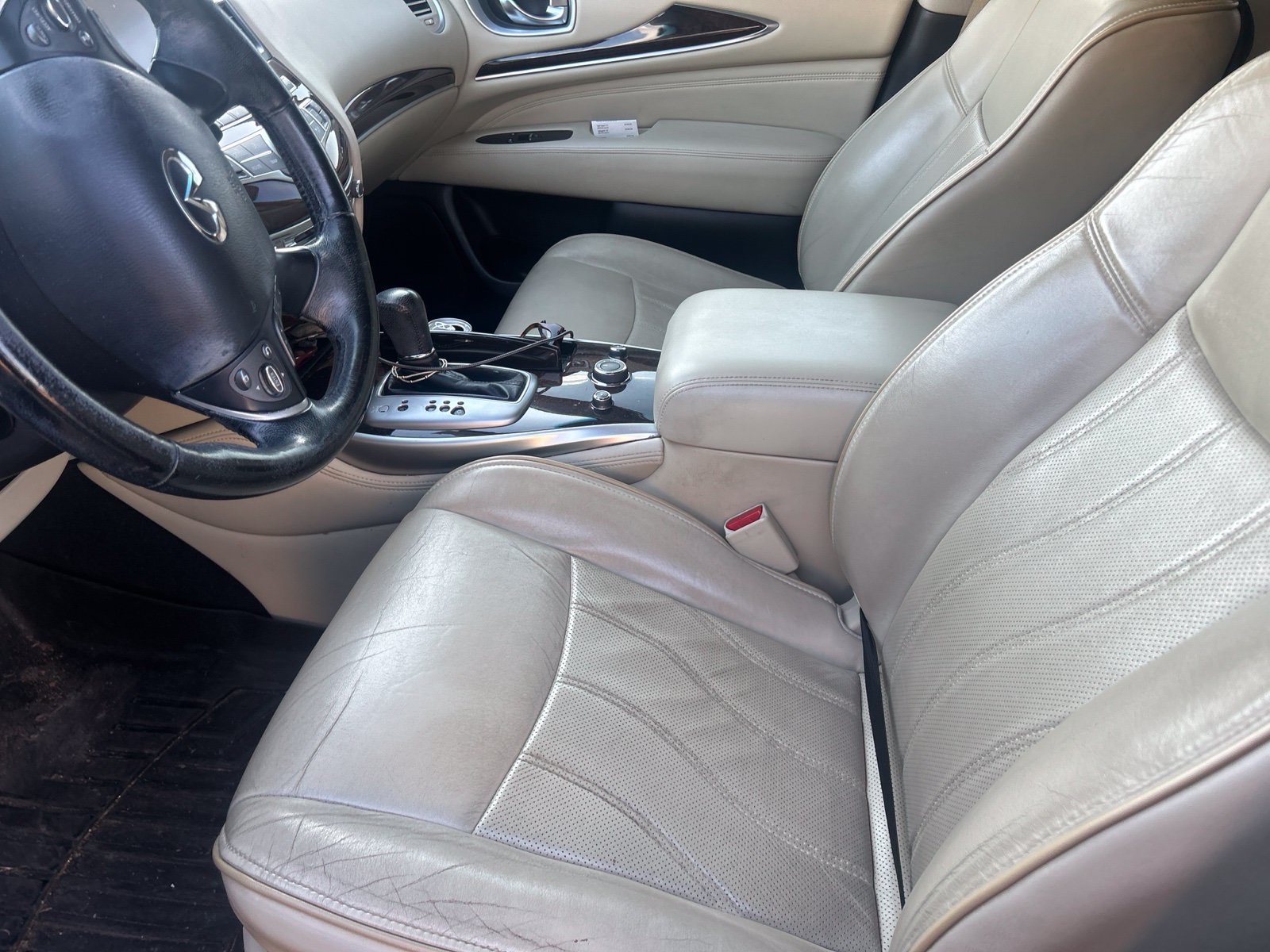 Used 2015 INFINITI QX60 FWD w/ Deluxe Touring Package image 13