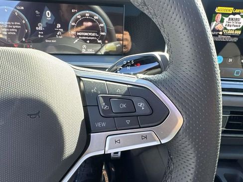 New 2026 Volkswagen Tiguan SE R-Line image 17