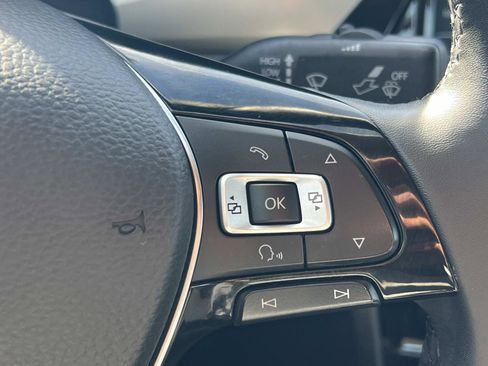 Certified 2022 Volkswagen Passat 2.0T SE image 8