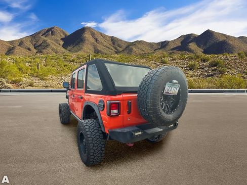 Used 2020 Jeep Wrangler Unlimited Rubicon AWD/4WD image 3