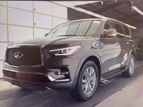 Used 2024 INFINITI QX80 Luxe image 1