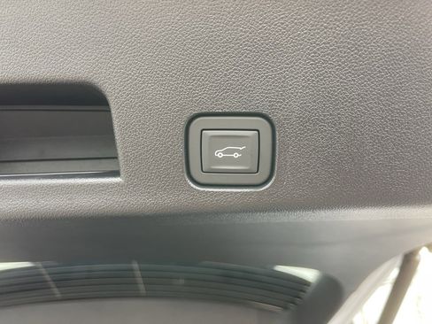 New 2026 Chevrolet Traverse LT image 31