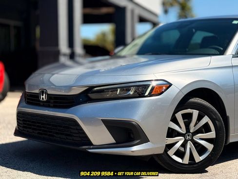 Used 2023 Honda Civic LX image 2