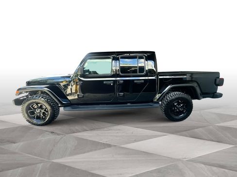 Used 2025 Jeep Gladiator Sport AWD/4WD image 5