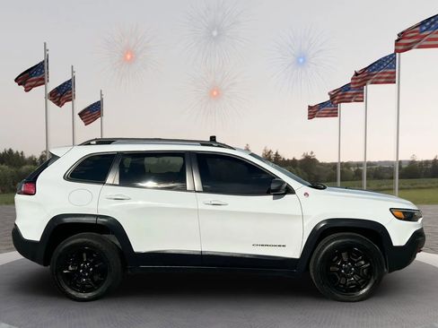 Used 2020 Jeep Cherokee Trailhawk w/ Cold Weather Group image 8