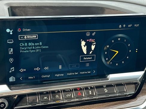 Used 2022 Chevrolet Silverado 1500 RST image 17