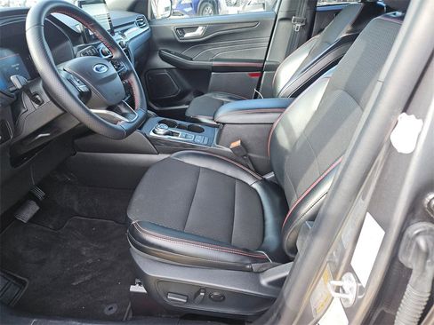 Used 2025 Ford Escape ST-Line image 11