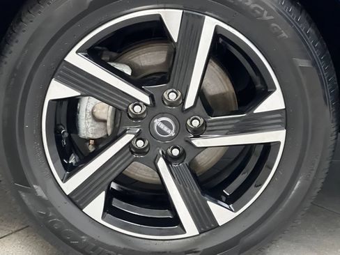 Used 2025 Nissan Sentra SV FWD image 65