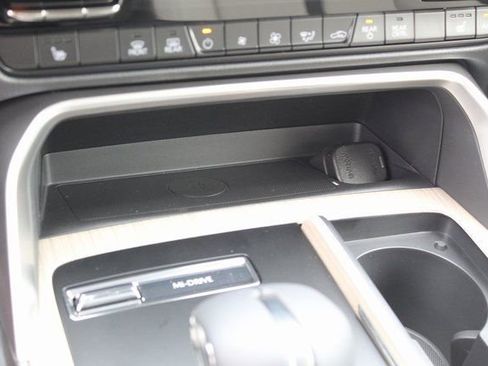 Used 2025 MAZDA CX-90 3.3 Turbo w/ Preferred Package image 28