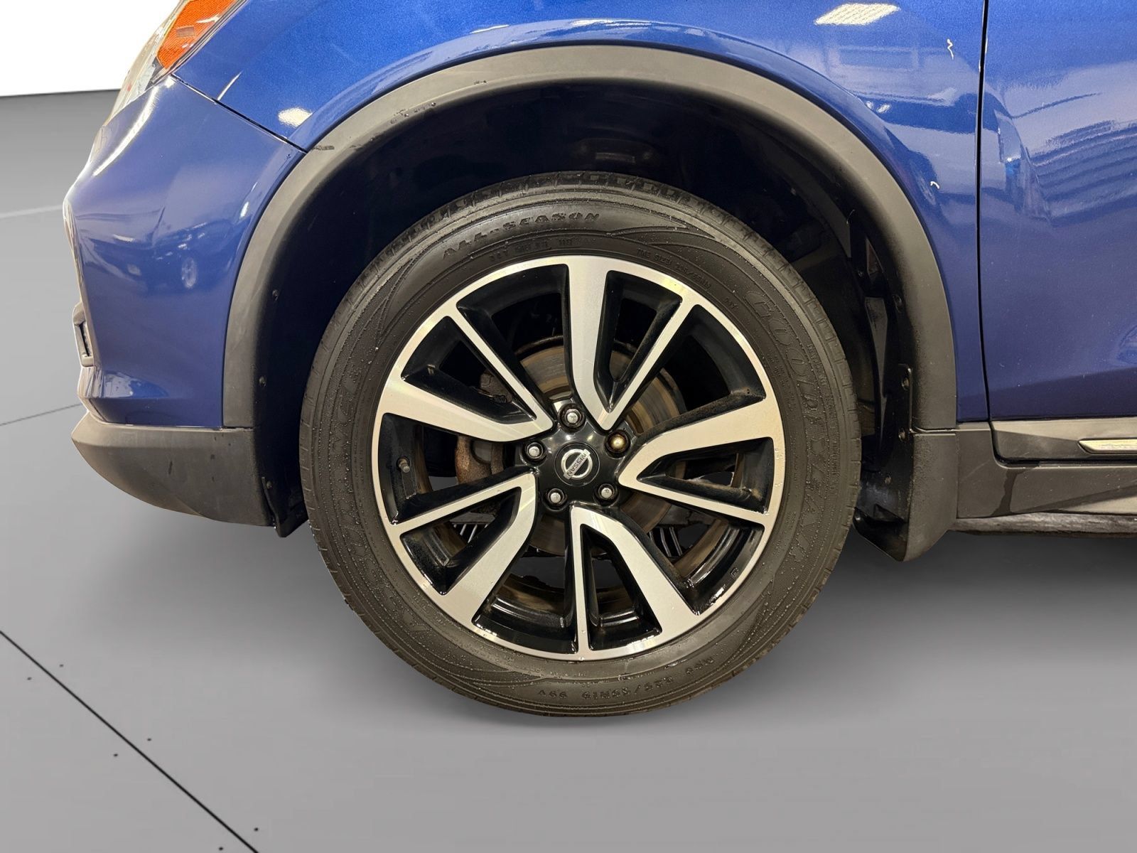 Used 2017 Nissan Rogue S AWD/4WD image 13