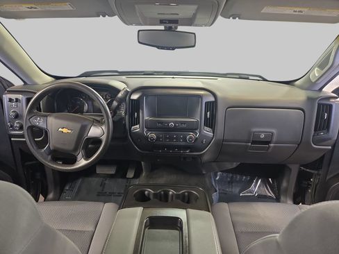 Used 2018 Chevrolet Silverado 1500 Custom w/ Custom Value Package AWD/4WD image 10