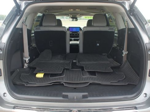 Certified 2026 Toyota Highlander XLE AWD/4WD image 18
