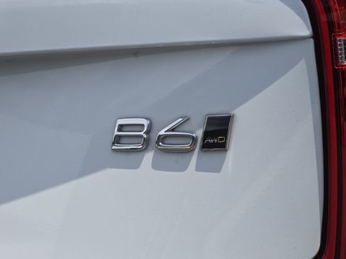 Used 2025 Volvo XC90 B6 Plus AWD/4WD image 15
