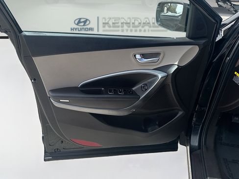 Used 2018 Hyundai Santa Fe Sport image 17