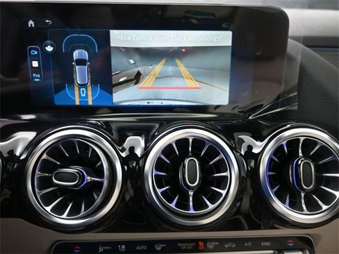 New 2026 Mercedes-Benz GLA 250 image 12