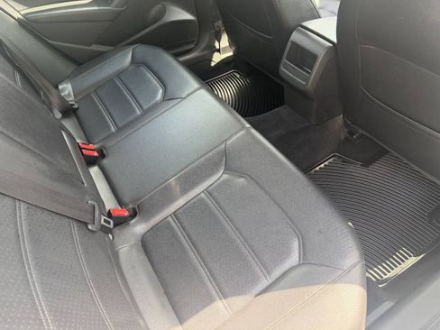 Used 2014 Volkswagen Passat 1.8T Wolfsburg Edition FWD image 20