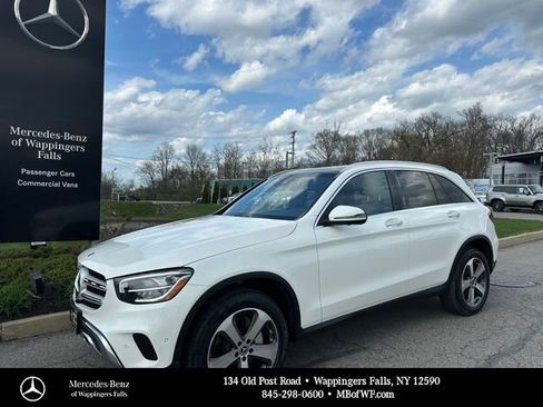 Used 2022 Mercedes-Benz GLC 300 4MATIC image 1