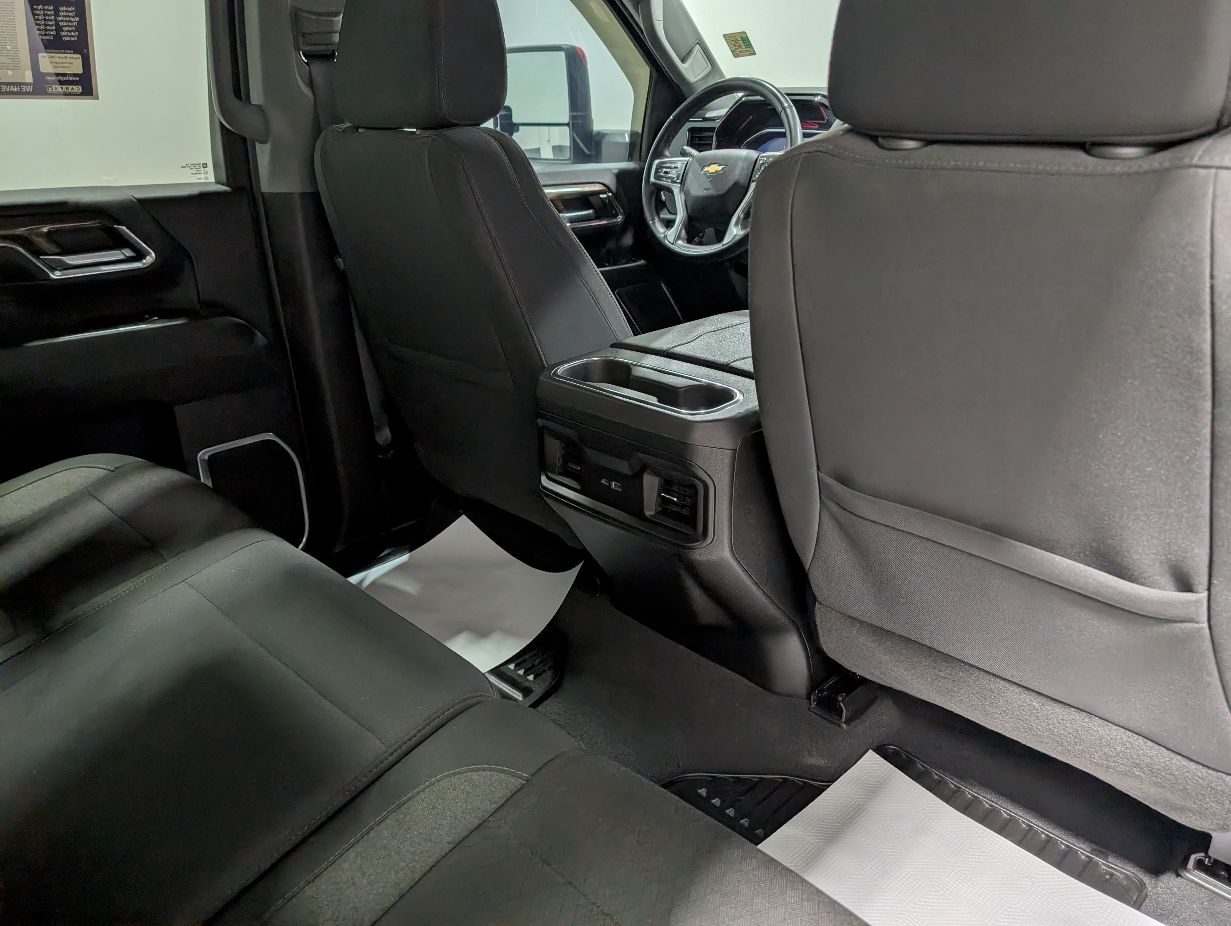 Used 2024 Chevrolet Silverado 2500 LT w/ All Star Edition AWD/4WD image 19