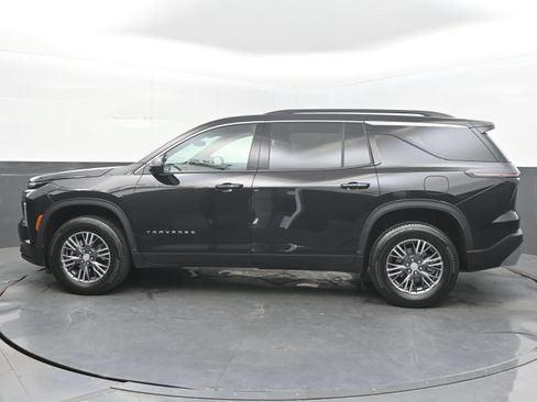 Certified 2026 Chevrolet Traverse LT FWD image 7