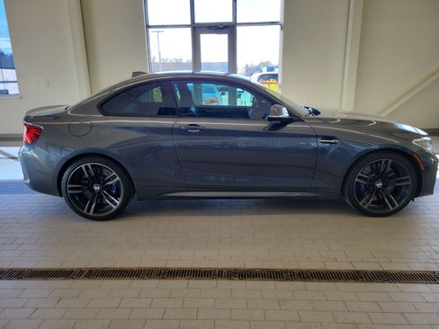 Used 2017 BMW M2 image 4