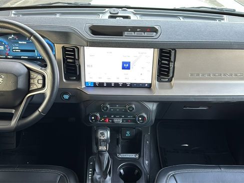 Certified 2025 Ford Bronco Outer Banks image 10