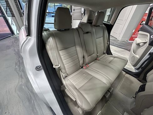 Used 2016 Ford C-MAX SEL w/ Equipment Group 302A image 6